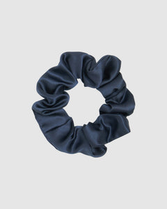 ACCESSORIES Deep Navy / One Size Silk Scrunchie